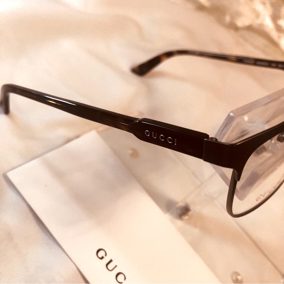 Gucci Titanium frame for men - Picture 4 of 5